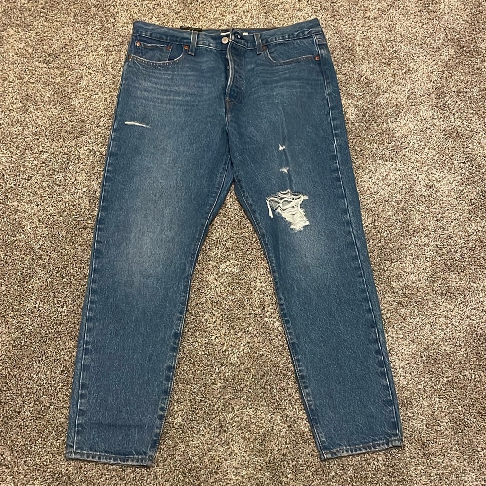 Levi nwt wedgie jeans